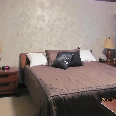 Billy Barker Casino Hotel Quesnel Room photo